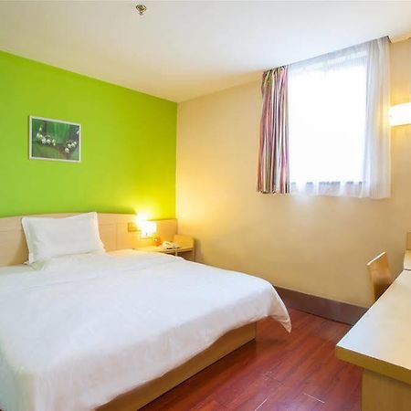7 Days Inn Гуанчжоу Екстер'єр фото