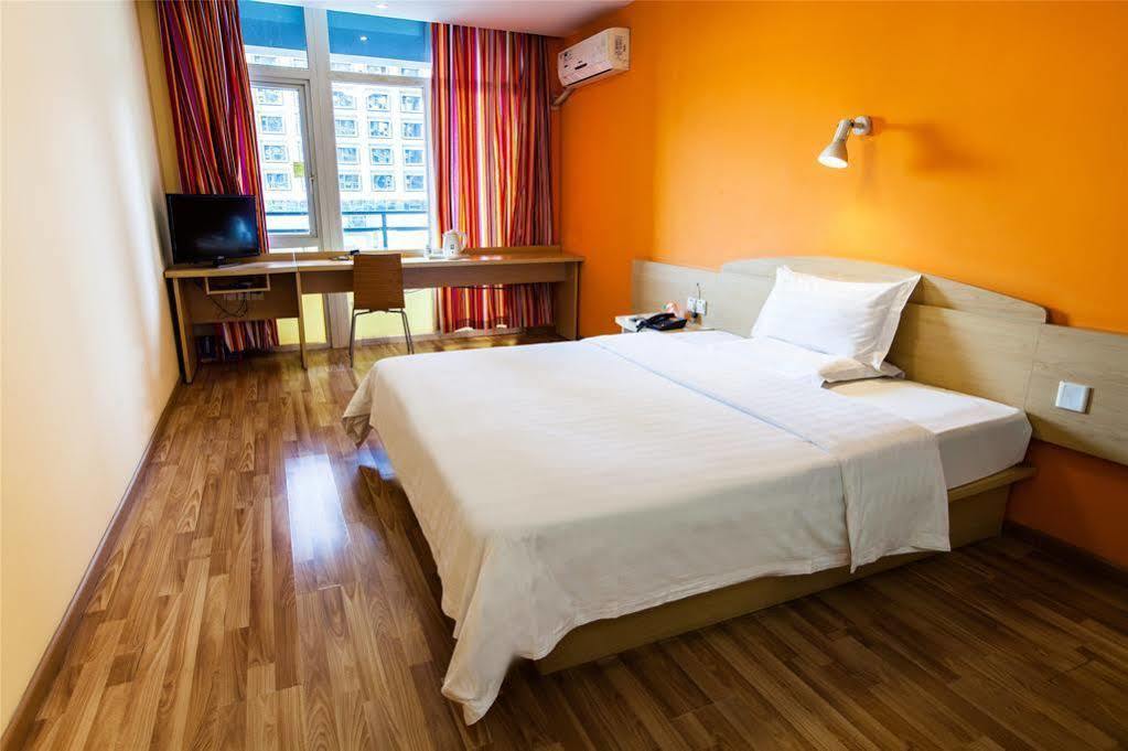 7 Days Inn Гуанчжоу Екстер'єр фото