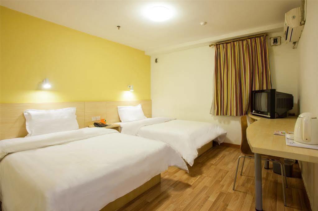 7 Days Inn Гуанчжоу Екстер'єр фото