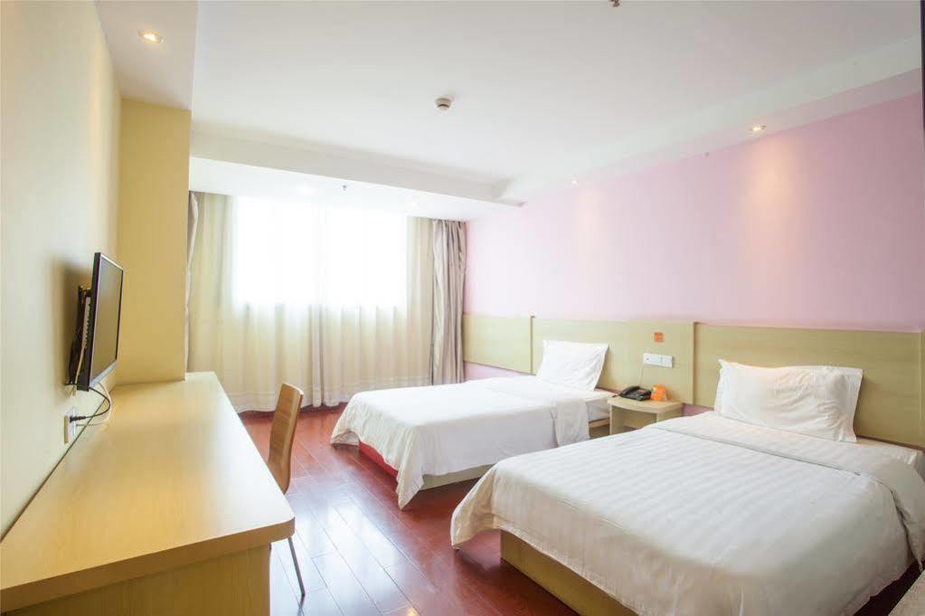 7 Days Inn Гуанчжоу Екстер'єр фото