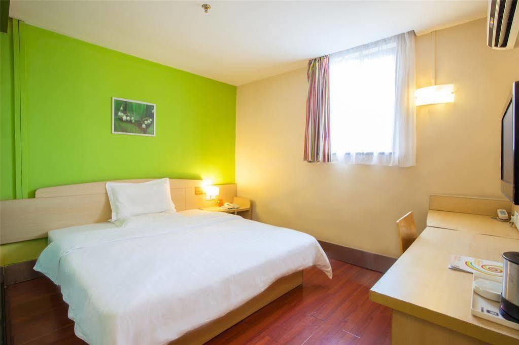 7 Days Inn Гуанчжоу Екстер'єр фото