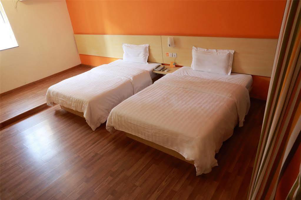 7 Days Inn Гуанчжоу Екстер'єр фото