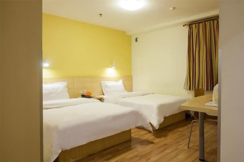 7 Days Inn Гуанчжоу Екстер'єр фото